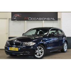 BMW 1 Serie 120i Business Line met navi en automaat!