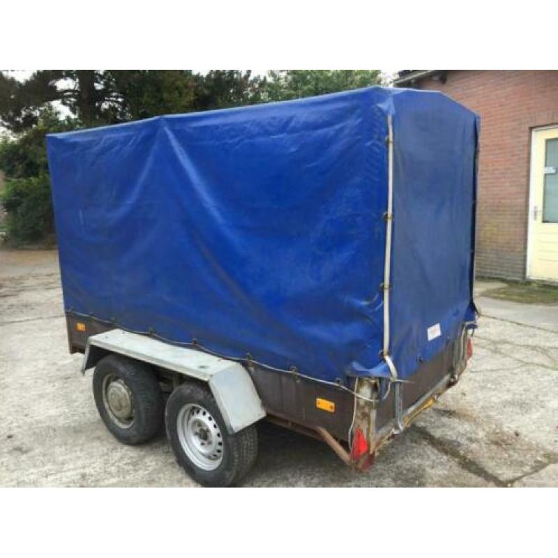 Aanhanger met huif en kenteken, 250 x 130 x 155 tandemasser