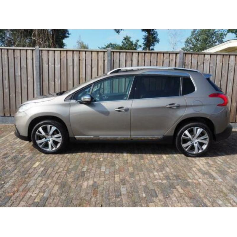 Peugeot 2008 1.6 VTi 120pk Navigatie Cruise Controle Parkeer