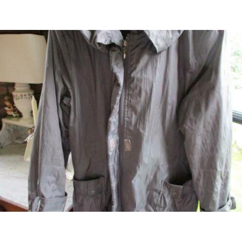 mj/ Jas/winterjas/maat 48 = 44 groen/grijs fleece voering