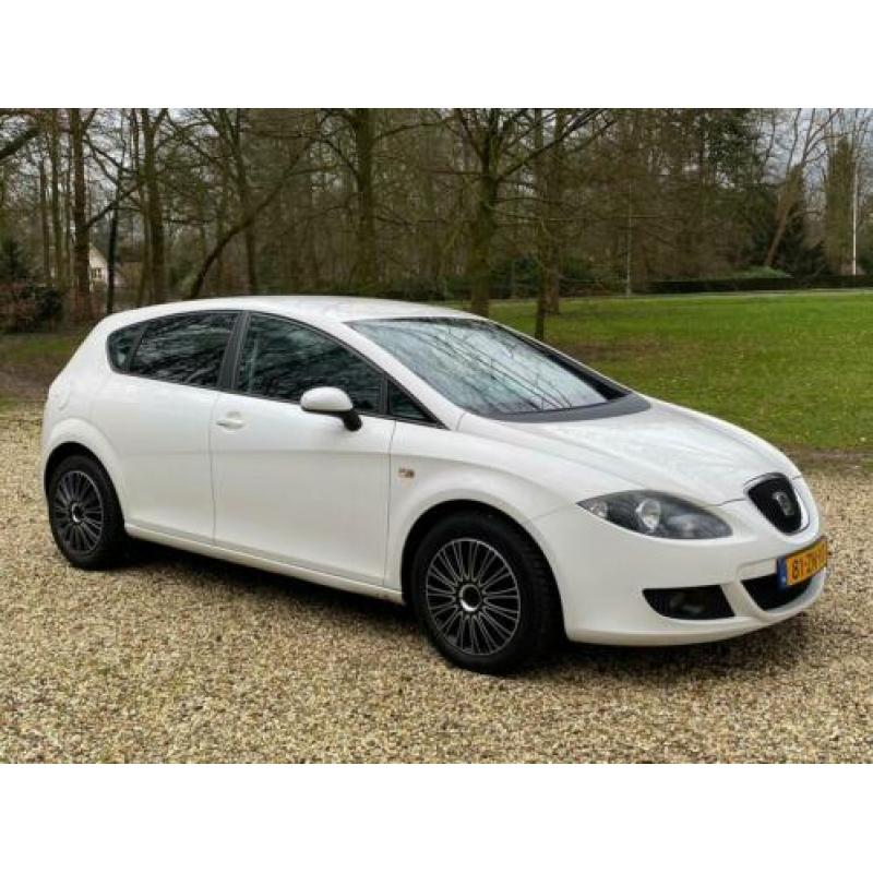 Seat Leon 1.9 TDI 77KW 2008 EURO4,NIEUWE APK,AIRCO,TREKHAAK!