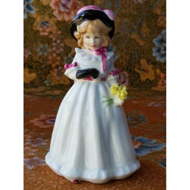 Mooi vintage beeldje uit Engeland Sharon van Royal Doulton.