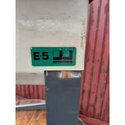 Vintage jaren 70 schoolburo lessenaar