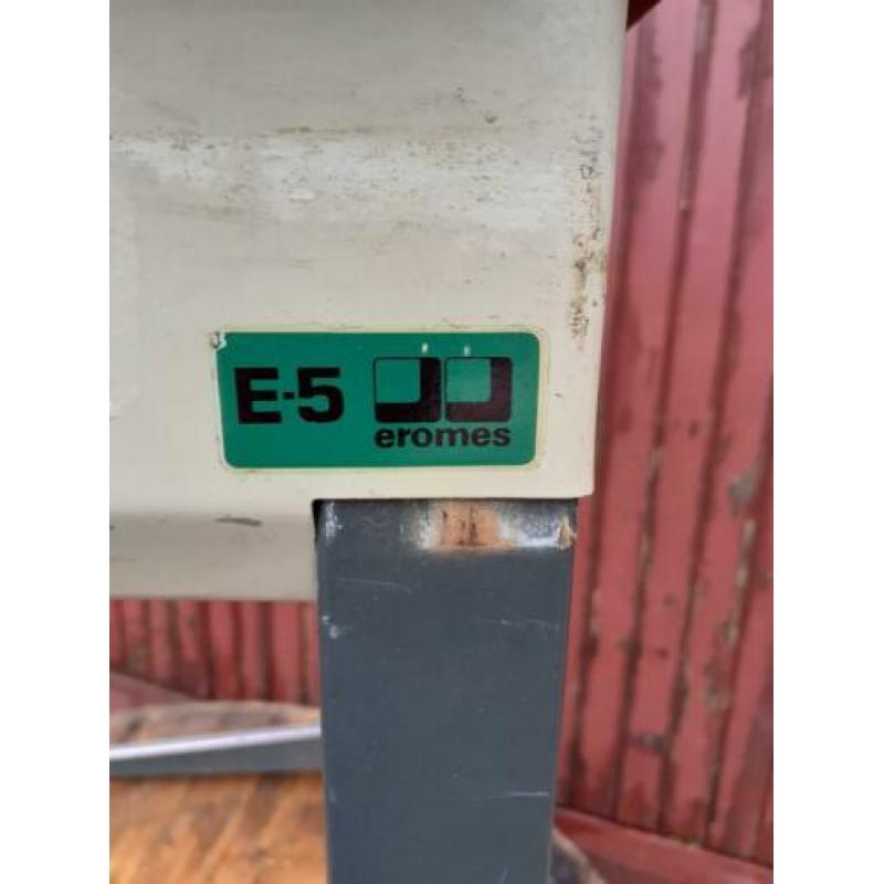 Vintage jaren 70 schoolburo lessenaar