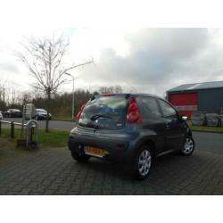 Peugeot 107 1.0-12V Millesim 200 AIRCO/ELEK-PAKKET/INRUIL-KO