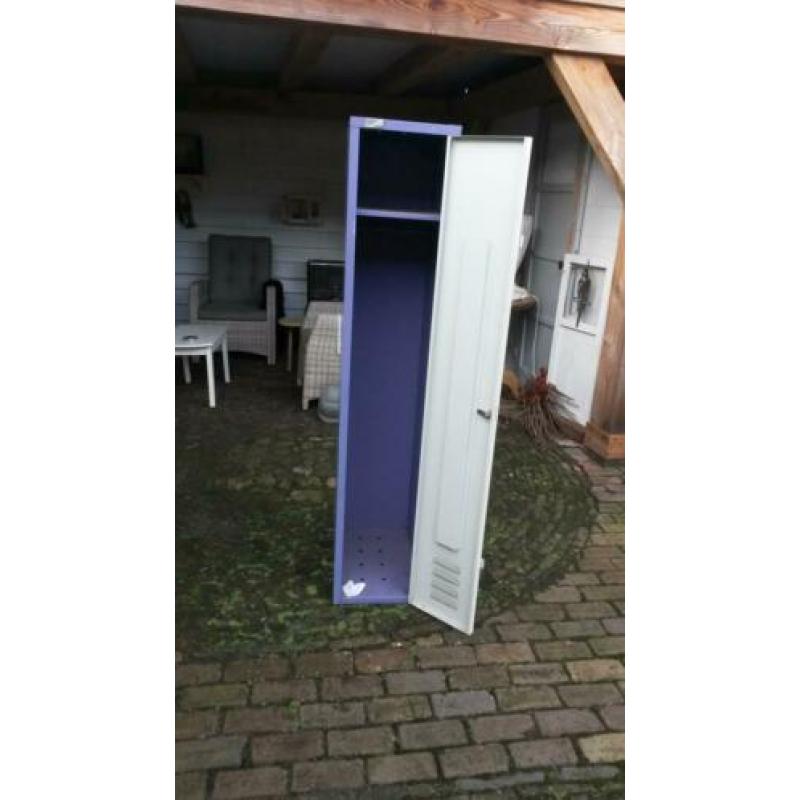Div. Lockerkasten Vintage 1,23,6 d, op pootjes vanaf €39