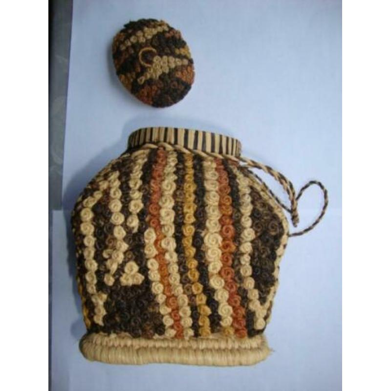 mandje van riet , rieten tasje , retro mandje , vintage
