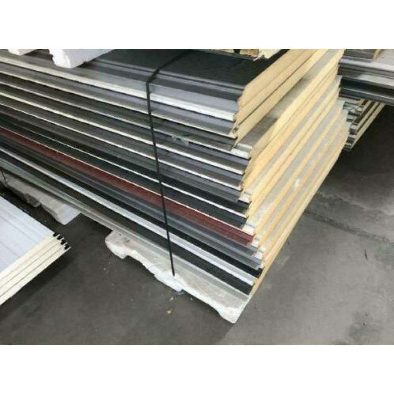 B-keuze Sandwichpanelen voor dak en wand