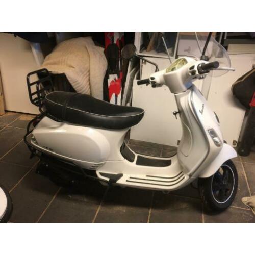 Vespa Snor/ 2010/ Alles ok/ Beurt gehad/
