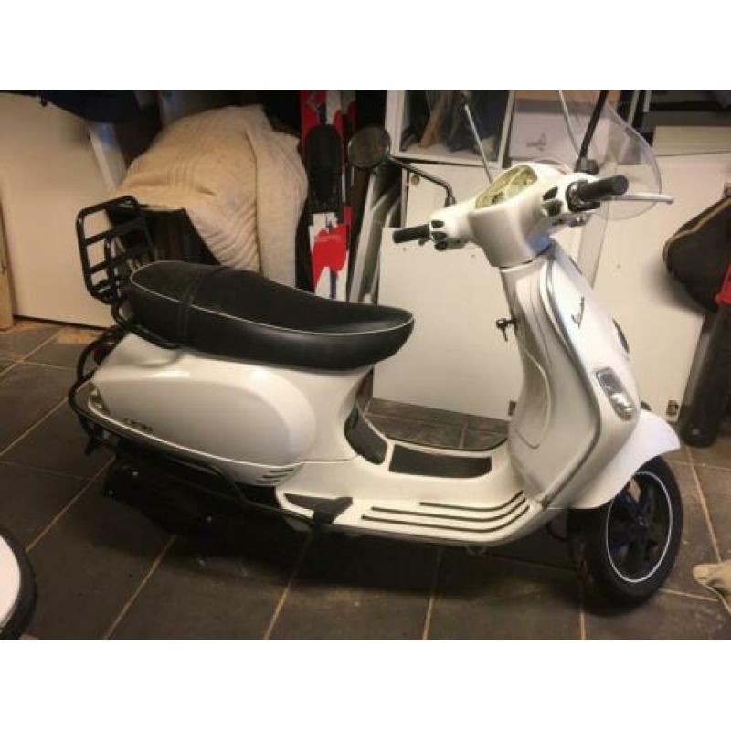 Vespa Snor/ 2010/ Alles ok/ Beurt gehad/