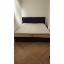 Antraciet grijze boxspring 180x200 in goede staat