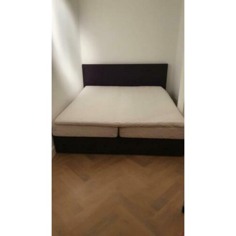 Antraciet grijze boxspring 180x200 in goede staat