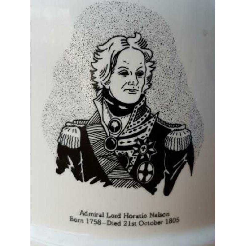 Mooie vintage Engelse scheerkom van Wade met Lord Nelson.