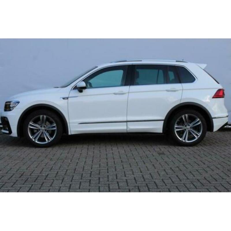 Volkswagen Tiguan 1.5 TSI 150PK DSG Highline 2x R-Line |PANO
