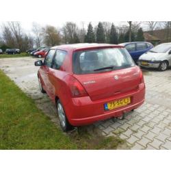 Suzuki Swift 1.3 3D nieuwe apk 134121km nap met trekhaak