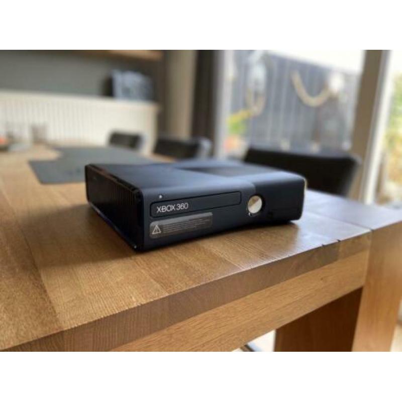 Xbox 360 spelcomputer incl. Kinect-camera