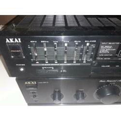 Akai equalizer en receiver
