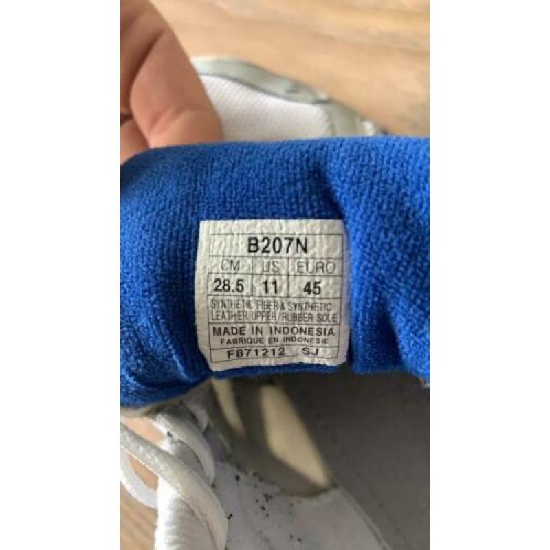 Mooie Asics zaalschoen maat 45