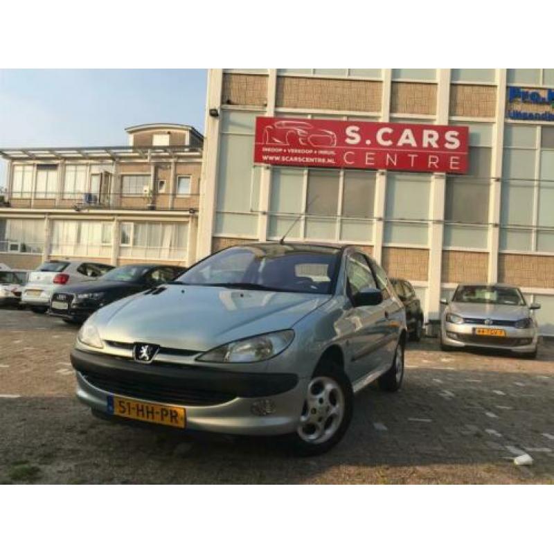 Peugeot 206 1.6-16V XT Automaat / Airco
