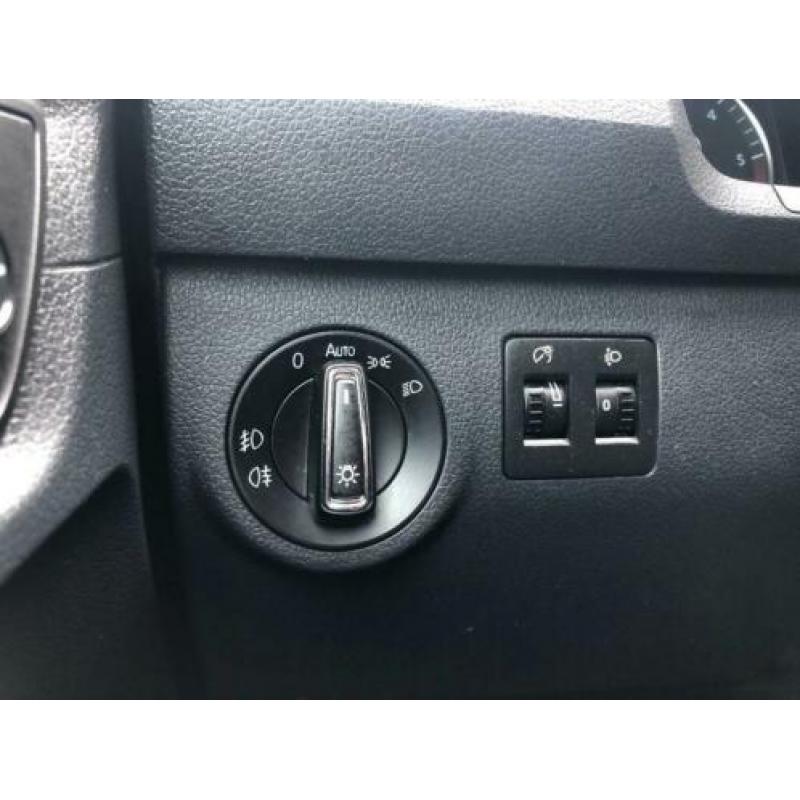 Volkswagen Caddy / Automaat / PDC/ Dealer onderhouden/