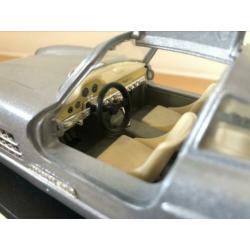 Bburago Mercedes-Benz 300 SL 1954 schaalmodel