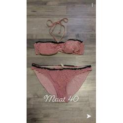 Rood-wit gestreepte bikini van Esprit in maat 40.