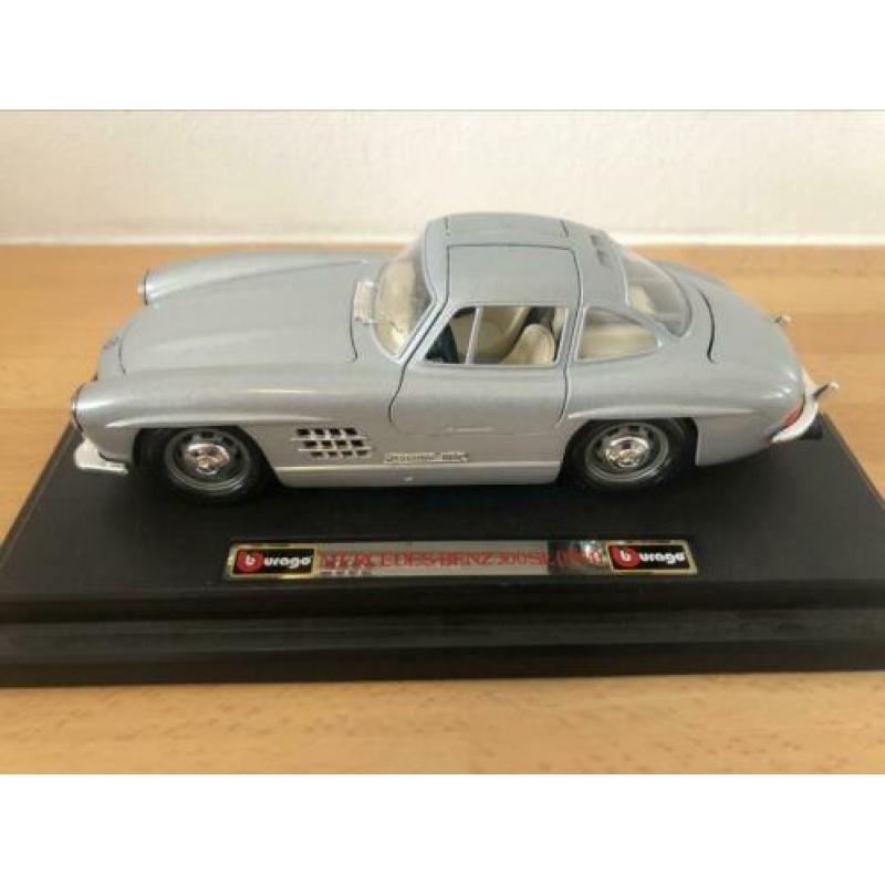 Bburago Mercedes-Benz 300 SL 1954 schaalmodel