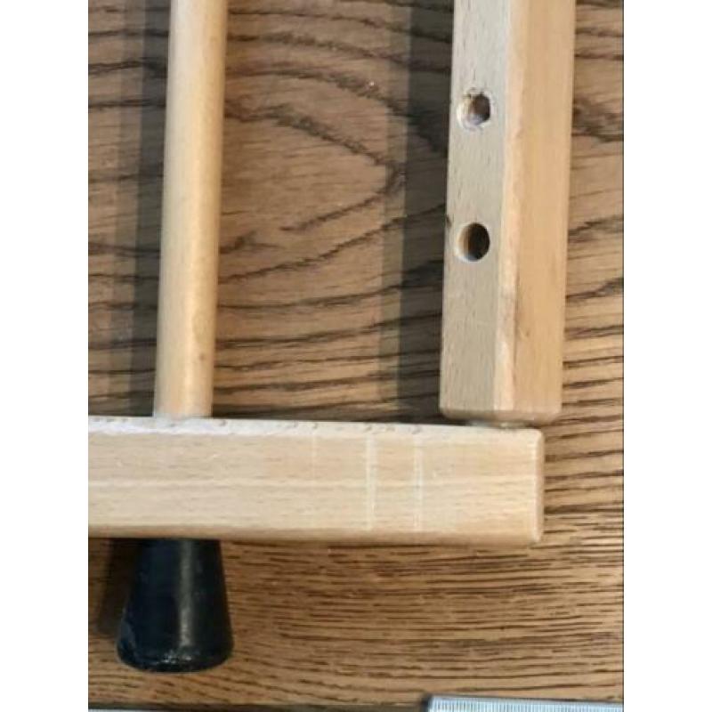 Geuther traphek hout met draai/veer sluiting
