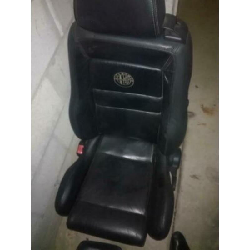 Leren stoelen alfa spider