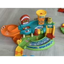 Heel veel Toet Toet garage, toren, auto etc