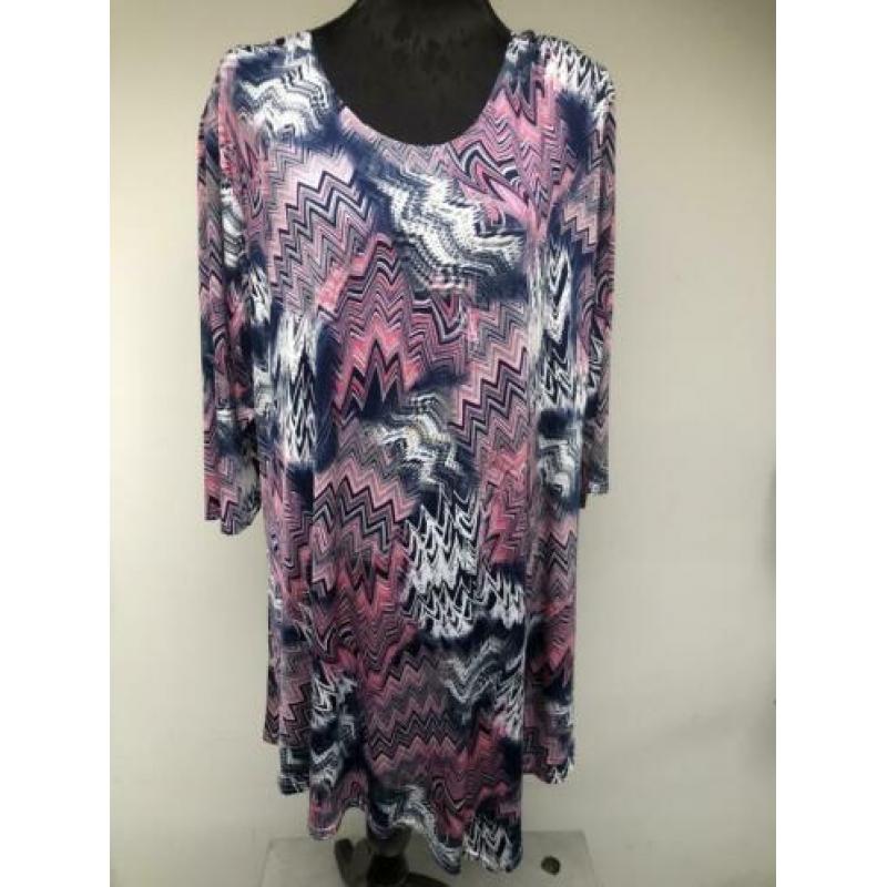 Superleuke roze/blauwe tuniek streepjesprint MAGNA 56/58