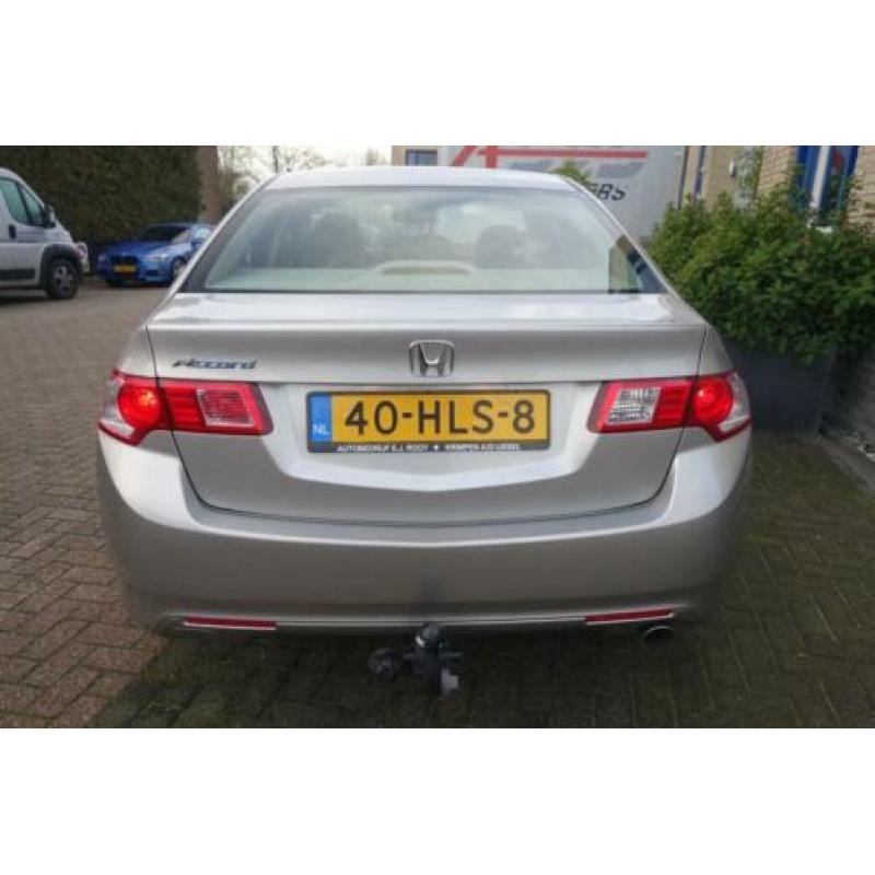 Honda Accord 2.0i Elegance -NAVI