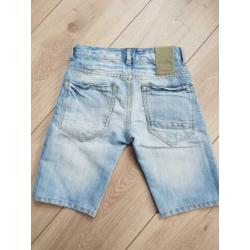 Vingino korte broek maat 9