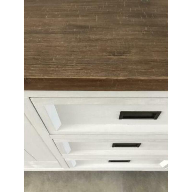 Zo goed als nieuw! Houten dressoir, tv-meubel & salontafel
