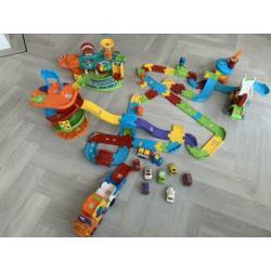 Heel veel Toet Toet garage, toren, auto etc