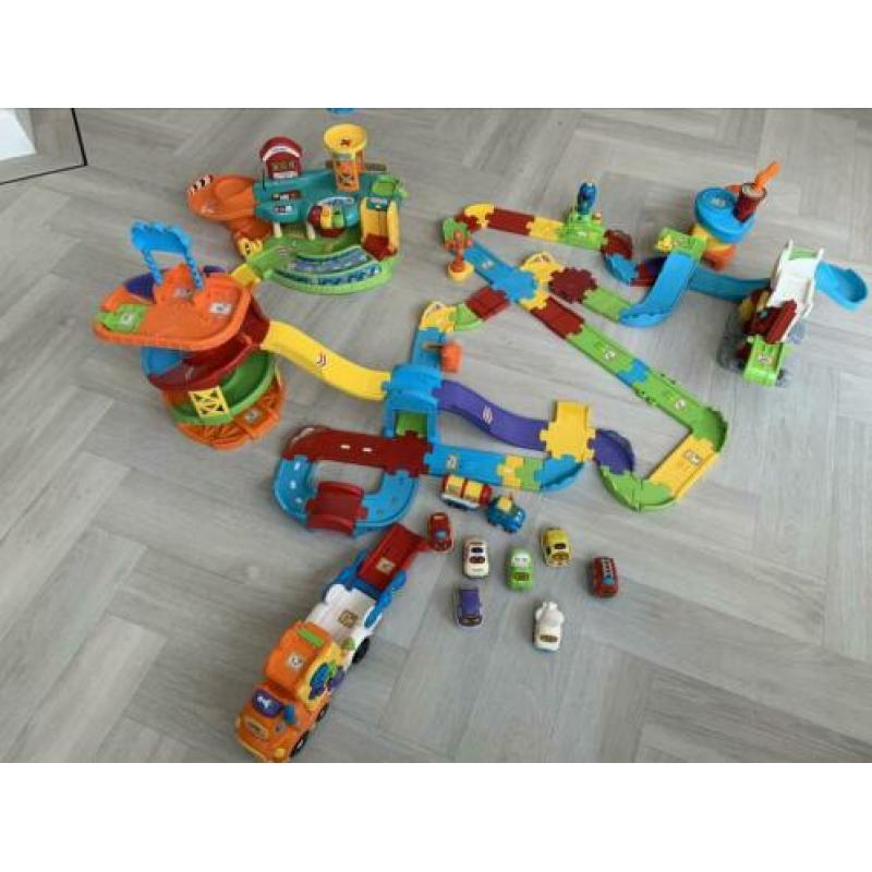 Heel veel Toet Toet garage, toren, auto etc