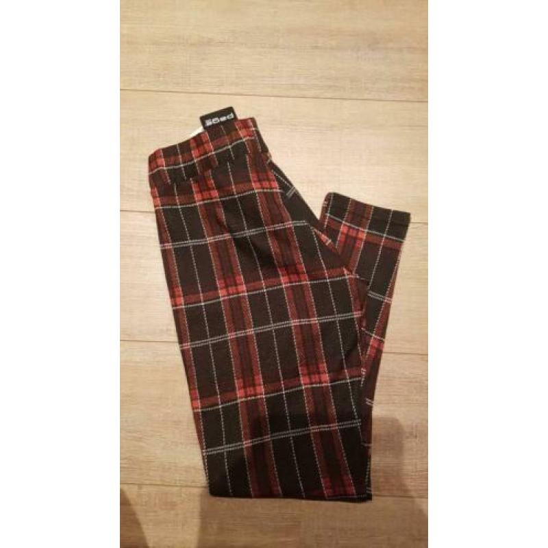 Nieuwe geruite broek Page maat M met kaartjes
