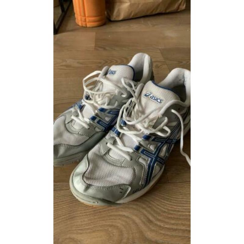 Mooie Asics zaalschoen maat 45