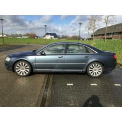 Audi A8 4.2 Quattro 334PK AUT 2003 Blauw Youngtimer!