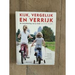 Opvoedboek Kijk, vergelijk en verrijk