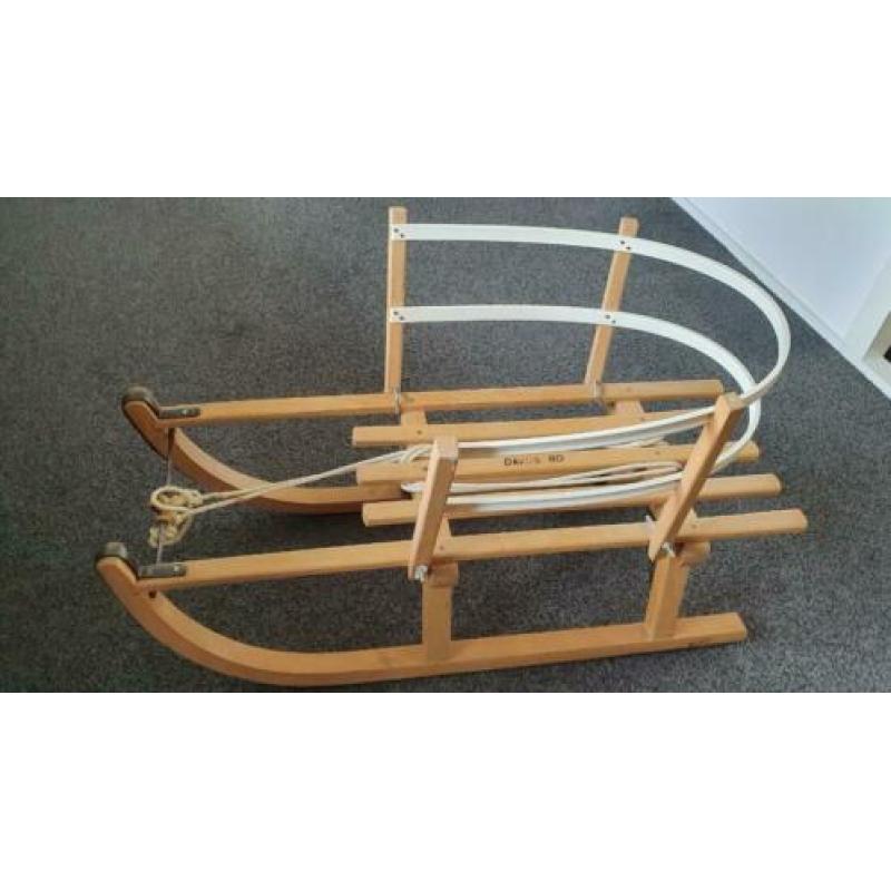 Houten slee