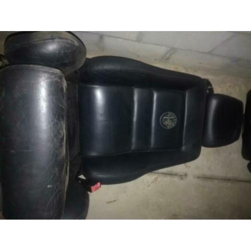 Leren stoelen alfa spider