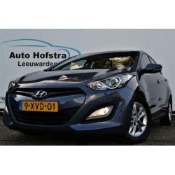 Hyundai i30 1.6 CRDi Business Edition NAVI CLIMA CAMERA PDC