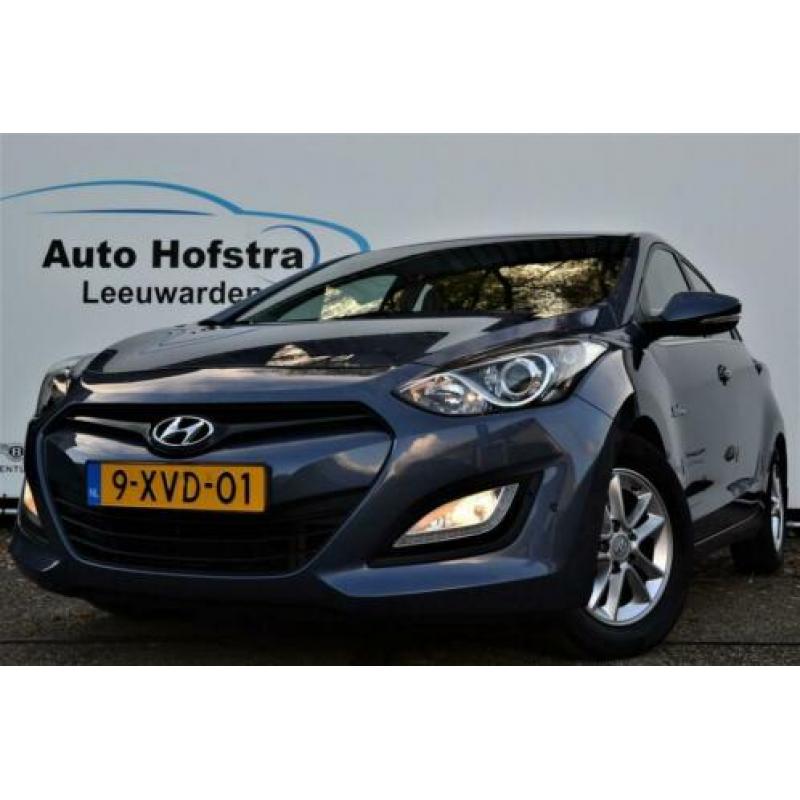 Hyundai i30 1.6 CRDi Business Edition NAVI CLIMA CAMERA PDC