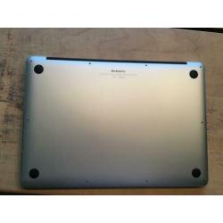 MacBook Pro 15" Retina i7 inclusief accessoires en doos