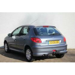 Peugeot 206 1.4 Forever 5D Airco | Elek. ramen | Trekhaak |