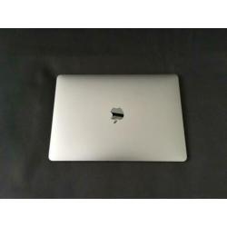 13-inch MacBook Air – spacegrijs