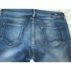 Maison scotch jeans.
