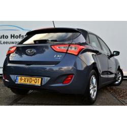 Hyundai i30 1.6 CRDi Business Edition NAVI CLIMA CAMERA PDC