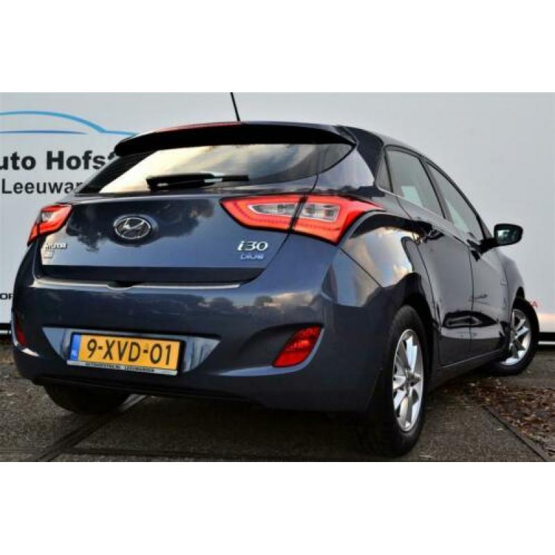 Hyundai i30 1.6 CRDi Business Edition NAVI CLIMA CAMERA PDC
